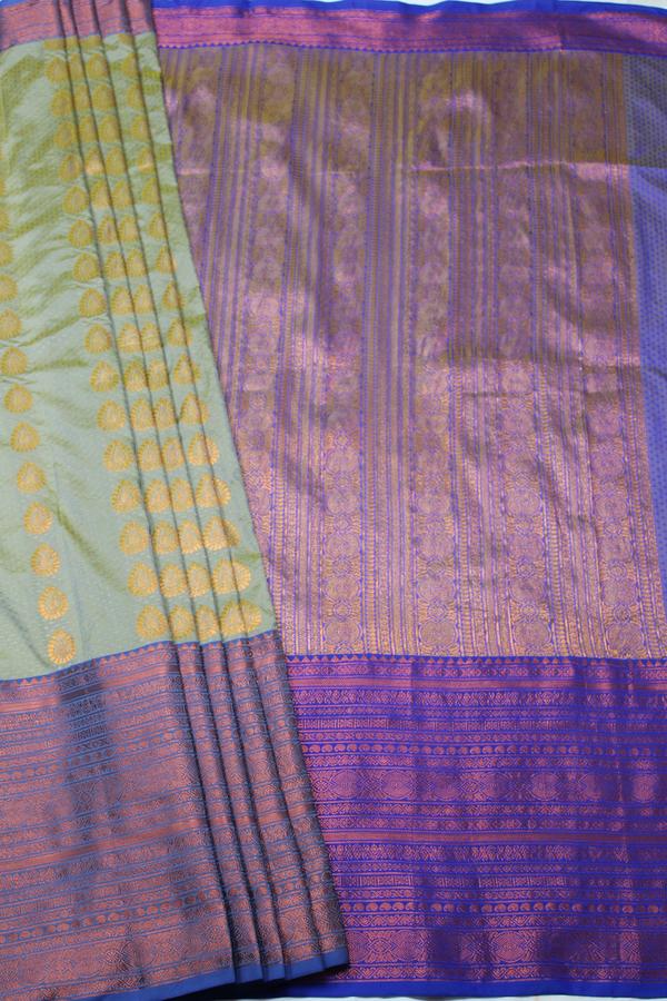 Big border silver colored silk saree 00A0D06